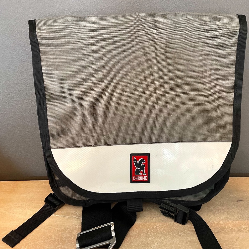 Chrome Small-Medium Messenger Bag